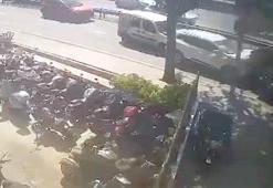 Avcılar’da 3 aracın karıştığı zincirleme kaza kamerada