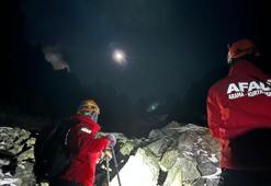 Kaçkar Dağı'na tırmanırken mahsur kalan Polonyalı 2 dağcı, 12 saate kurtarıldı