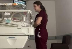 Pediatri doktorunun kuvöz başındaki nöbeti sosyal medyada ilgi gördü