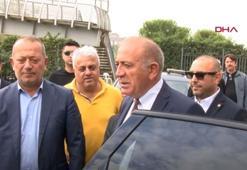 Gürsel Tekin, CHP'nin Sarıyer'deki eski il binasında konuştu