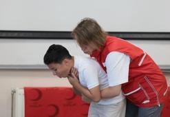 Kızılay’dan okullarda ilk yardım rehberi