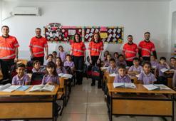 THY’nin uçak koltukları okul çantasına dönüştü; depremzede çocuklara dağıtıldı