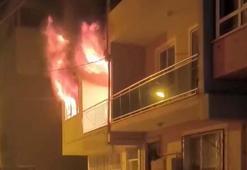 Evini ateşe veren baba öldü, oğlu yaralandı