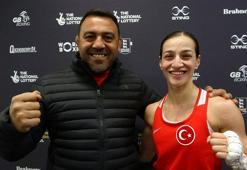 Milli boksör Buse Naz Çakıroğlu, Dünya Boks Şampiyonası'nda finalde