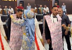 Kızıltepe’de düğünde damada 200 TL’lik banknotlarla hazırlanmış yelek giydirildi
