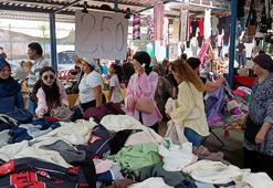 Edirne'de sınır kapılarında gurbetçi yoğunluğu bitti, Bulgar turistler yeniden alışverişe başladı