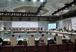 İslam İşbirliği Teşkilatı ve Arap Birliği Ortak Olağanüstü Zirvesi Katar'da başladı