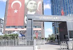 Gürsel Tekin CHP'nin Sarıyer'deki eski İl Başkanlığı binasında