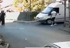 Ümraniye'de iddiaya göre trafikte tartıştıkları kişiyi dövmek için gelip annesini darbettiler