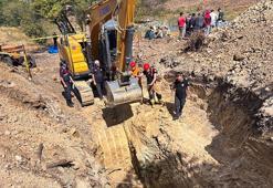 Manisa’da havuz kazısında toprak kaydı: 2 ölü