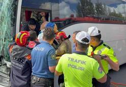 Esenyurt'ta kamyona çarpan yolcu otobüsünün şoförü yaralandı