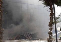 Trabzon’da alışveriş merkezindeki yangında alevler yeniden yükseldi