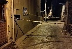 Sokakta karşılaştığı amcasını 3 yerinden bıçakladı