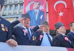 'Gaziler Günü’nde eşleri de gazilerle birlikte yürüdü