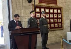 Ankara Valisi Şahin, gazilerle Anıtkabir'i ziyaret etti