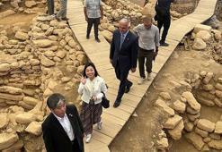 Bakan Ersoy: Göbeklitepe'de Neolitik Çağ'ın ritüellerine ışık tutacak insan heykeli bulundu