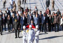 CHP heyeti, Anıtkabir'i ziyaret etti