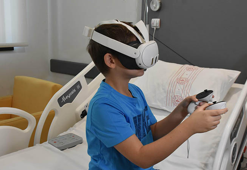 Küçük kalpler sanal gerçeklikle korkularını yeniyor