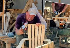 Depremde yıkılan atölyesini yeniden ayağa kaldırıp, el sanatını yaşatıyor