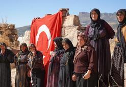 38 yıl önce terör saldırısında ölen yakınlarını andılar