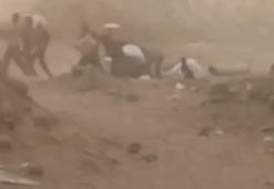 İsrail’in Zikim'de un taşıyan Filistinliler’e ateş açtığı görüntüler ortaya çıktı