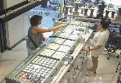 Mersin'de kuyumcularda sahte altın bozduran 4 şüpheli yakalandı