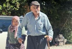 Yangında ölen Kıbrıs gazisi ve eşi toprağa verildi