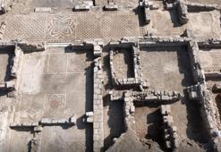 İç Anadolu'nun en büyük mozaik kazı çalışmasında, çocuk ve yetişkin mezarları bulundu