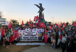 Mersin'de 'Küresel Sumud Filosu' selamlandı