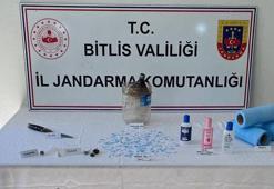 250 peçeteye emdirilmiş piyasa değeri 300 bin TL olan uyuşturucu ele geçirildi