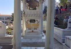 Zeki Müren, ölümünün 29’uncu yıl dönümünde kabri başında anıldı