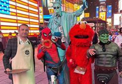 Türk simidi ve çayı, "Anadoludakiler" projesi ile Times Meydanı'na taşındı