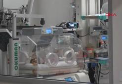 780 gram dünyaya gelen Elfin Maral bebeği, 3 kilo 490 gram olarak annesinin kucağına verdiler