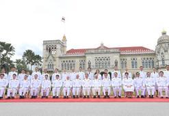 Tayland'da yeni hükümet göreve başladı