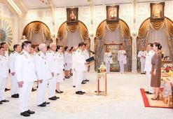 Tayland'da yeni hükümet göreve başladı