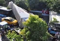 İki araç ile polis memuruna çarpan TIR, körpüden uçtu; 1 ölü, 2 yaralı