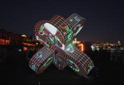 Güvenç Özel’in ‘Neuroflux’ı Contemporary Istanbul’da sanatseverlerle buluştu