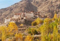 Hindistan'ın Ladakh bölgesinde sokağa çıkma yasağı ilan edildi