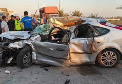 İnfaz koruma memurlarının bulunduğu otomobil, hafriyat kamyonuna çarptı; 2 ölü, 1 yaralı