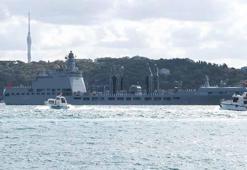 Preveze Deniz Zaferi'nin 487'nci yıl dönümünde İstanbul Boğazı'nda geçit töreni
