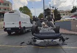 Bahçelievler'da minibüsün çarptığı otomobil devrildi