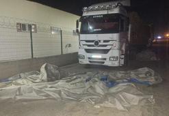 Brandayı toplarken otomobilin çarptığı TIR sürücüsü öldü