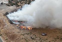 İzmir'de çöp transfer merkezinde yangın; alevler 5 saatte kontrol altında