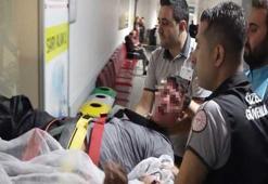 Kavgada birbirini bıçaklayan 2 kişi yaralandı