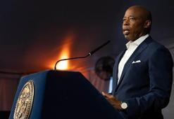 New York Belediye Başkanı Adams, seçim kampanyasından çekildi