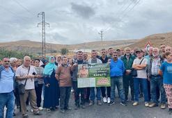Çiğlilerden Harmandalı'da geçici depolamaya, çöp kamyonlarının yolunu keserek tepki