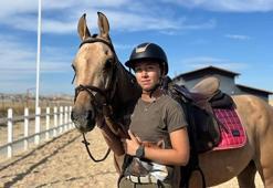Kurduğu çiftlikte, Türkmen atı Ahal Teke ile sporcu yetiştiriyor