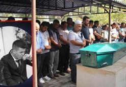 Akıma kapıldıktan sonra hastaneye götürülürken trafik kazasında ölen Yusuf toprağa verildi