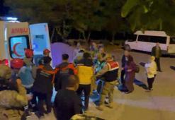 Kayalıklardan düştü, 1,5 saat sedye ile taşınarak hastaneye ulaştırıldı
