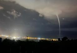Hatay'da denizdeki hortum kamerada